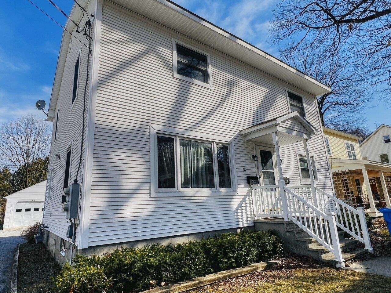 38 Clymer Street, Burlington
