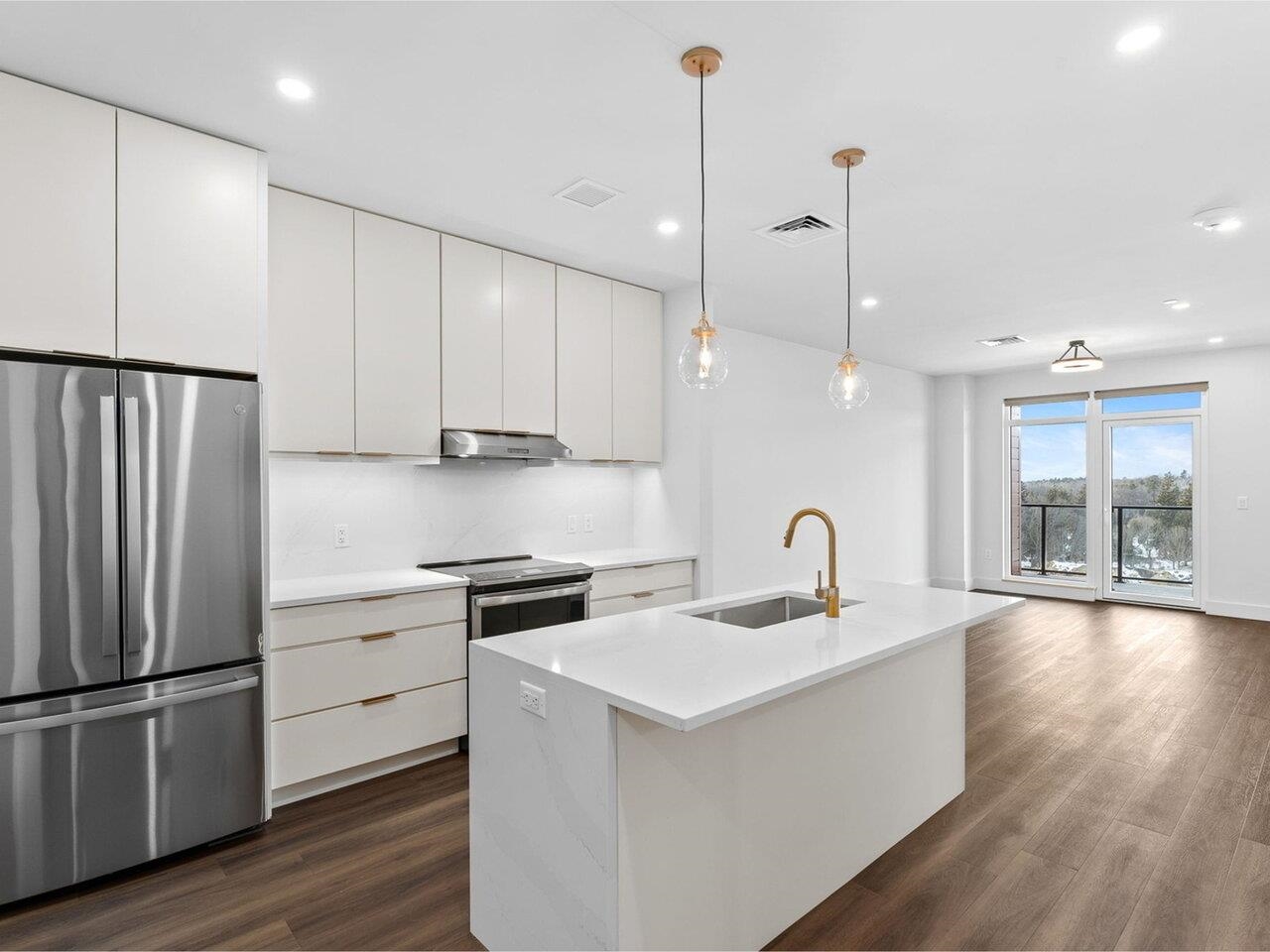 125 Cambrian Way, Burlington