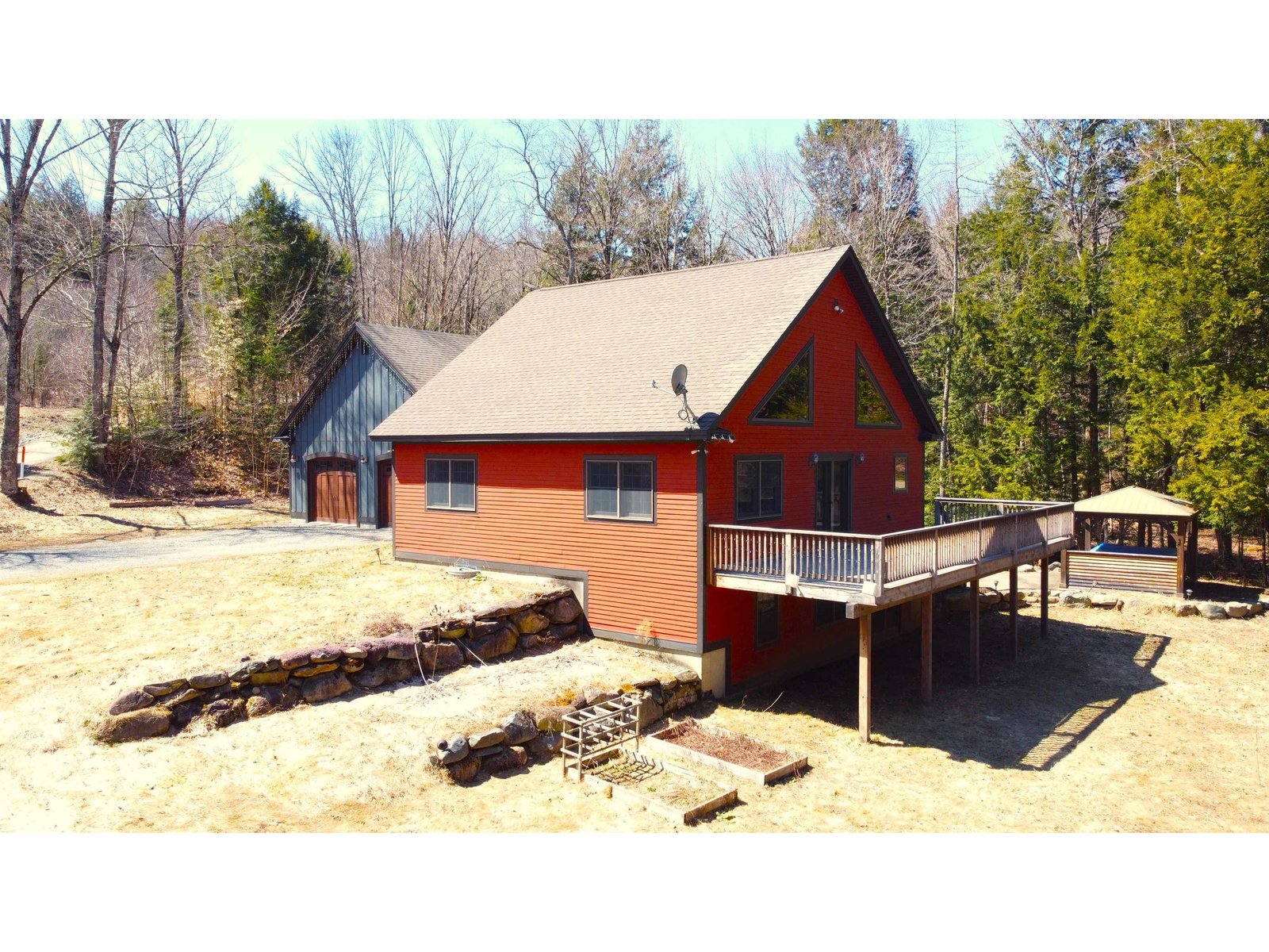 352 Currier Hill Drive, Irasburg