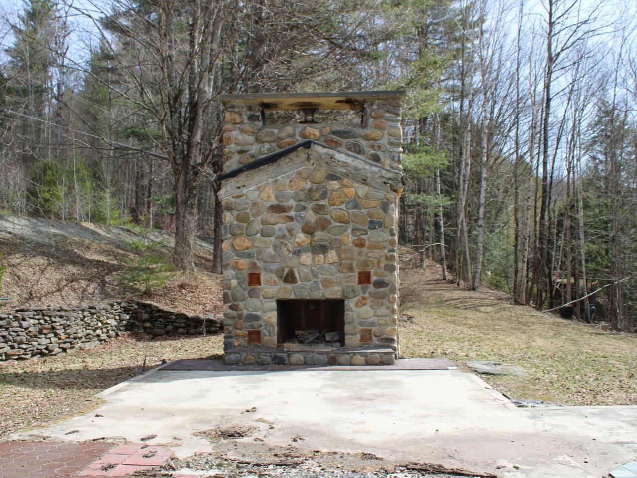 1953 Dowsville Road, Duxbury