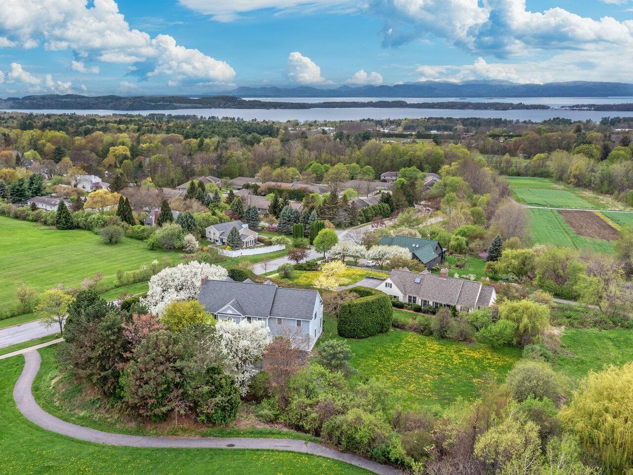 1 Deerfield Drive, South Burlington