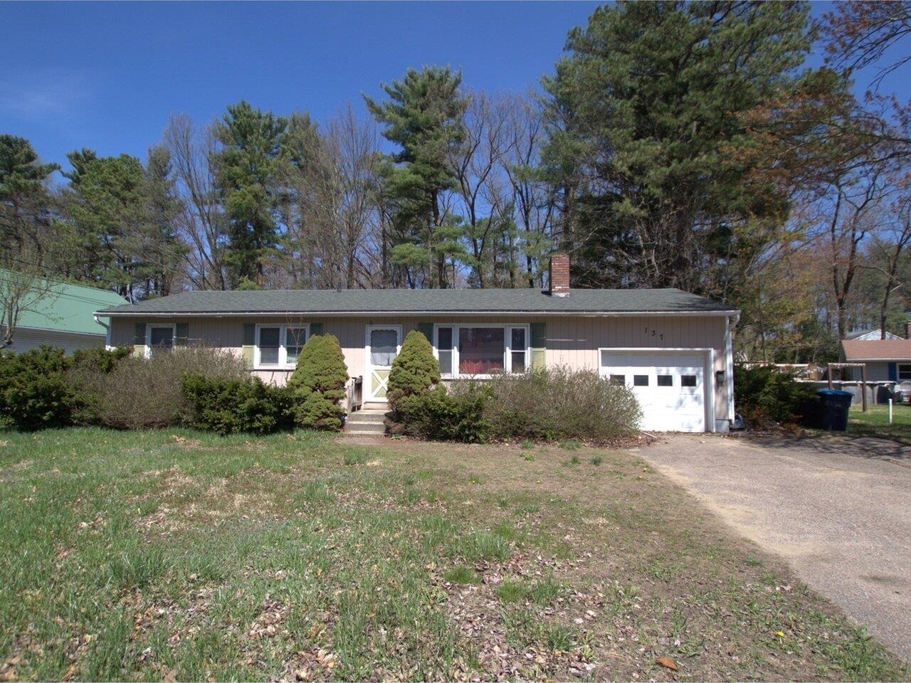137 West Street, Essex Junction