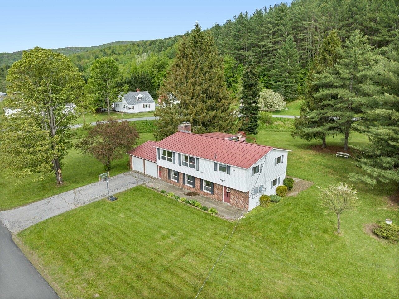 37 Dickinson Drive, Northfield