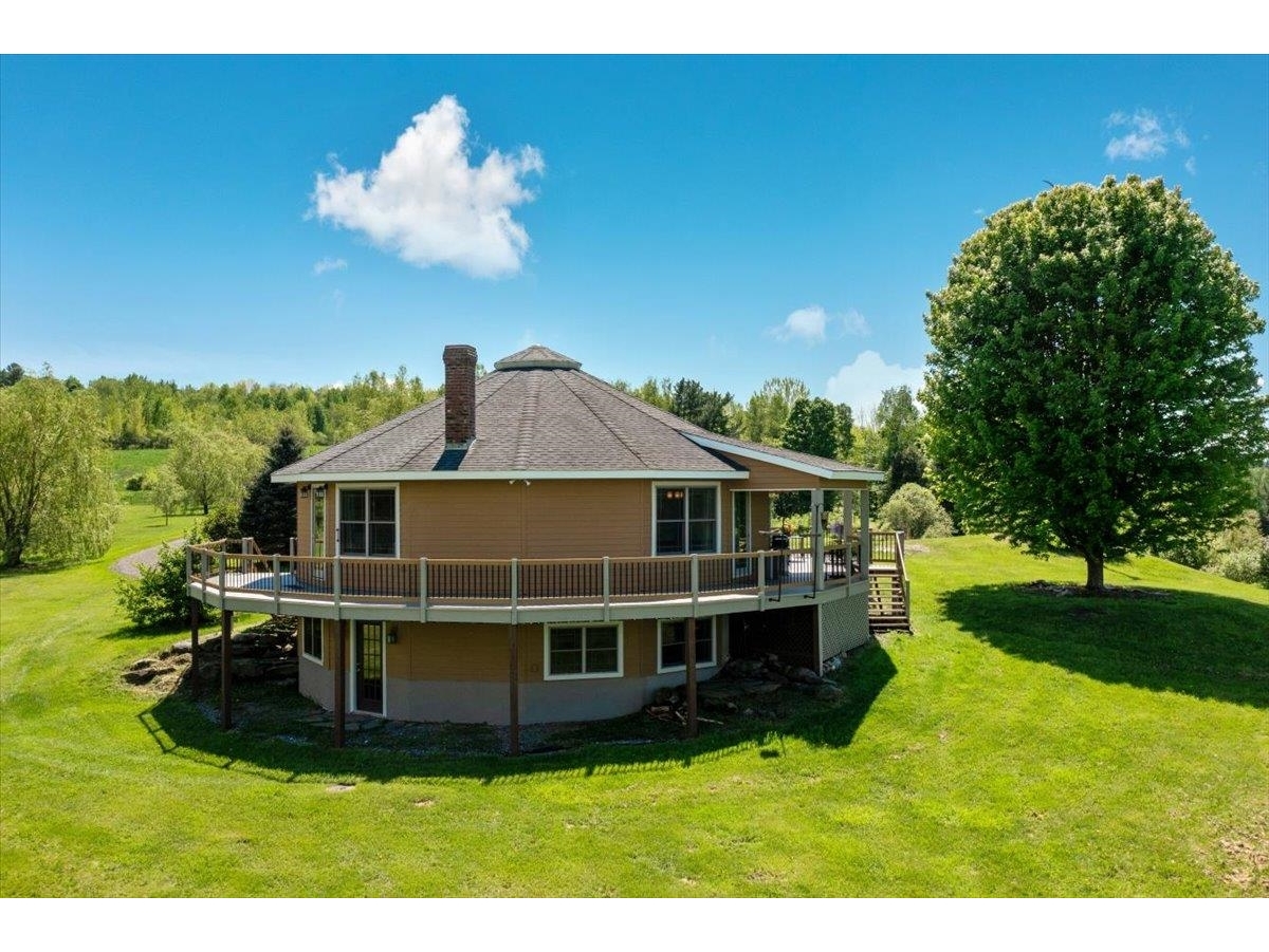 300 River Road, Enosburg