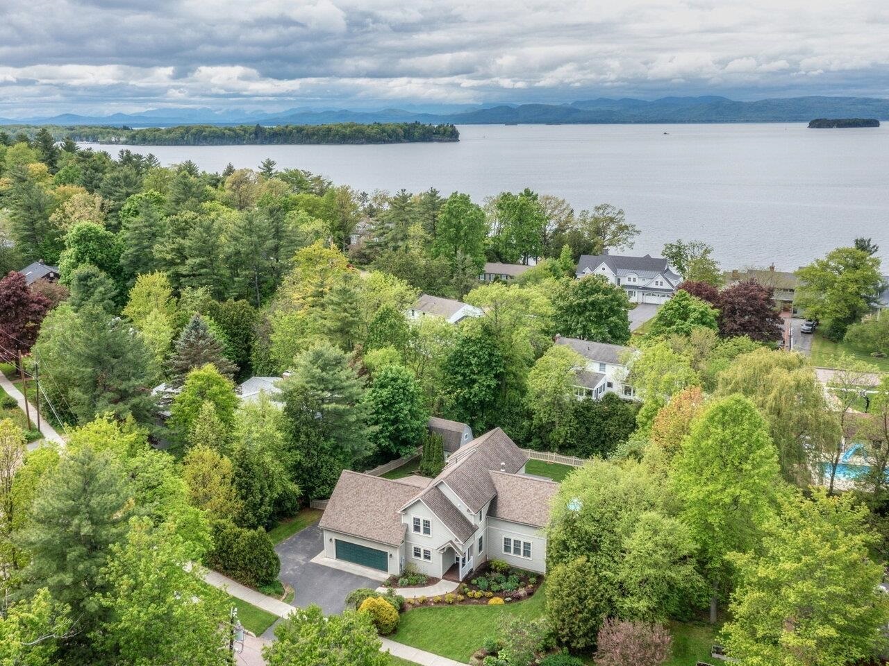 278 South Cove Road, Burlington