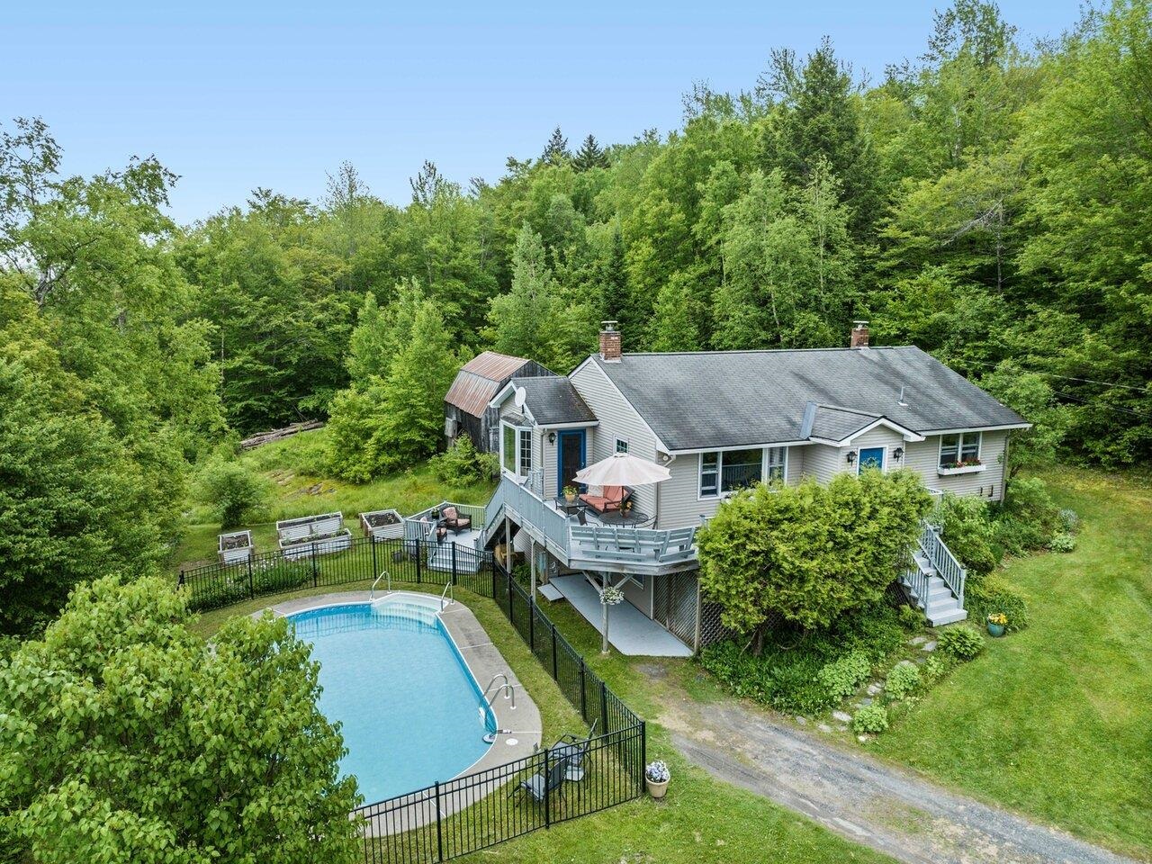 89 Carlson Road, Worcester