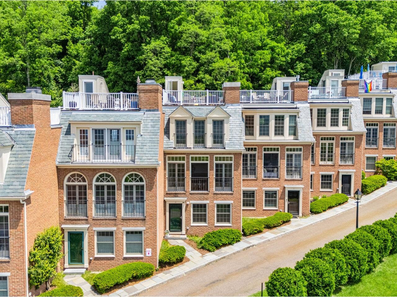 200 Lake Street, Burlington