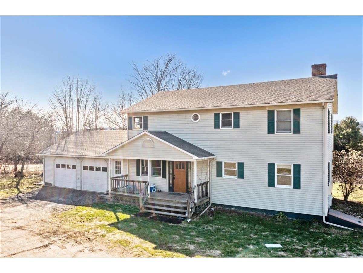 3614 Creek Road, Albany