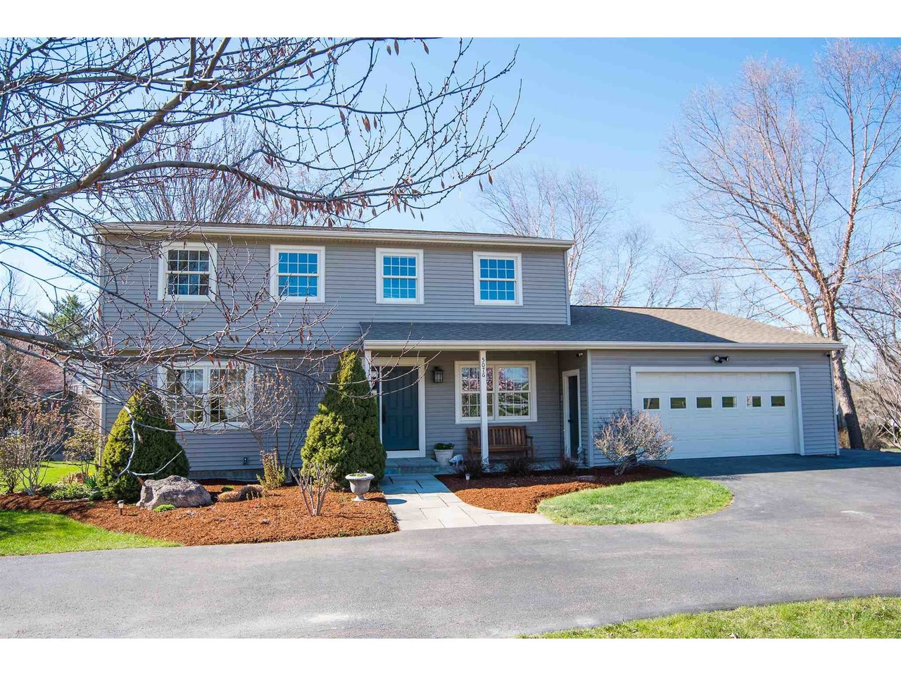 5076 Spear Street, Shelburne