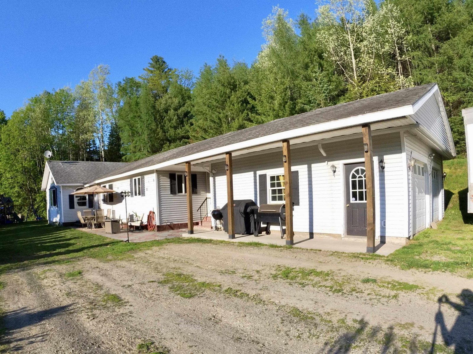 3433 Glover Street, Glover