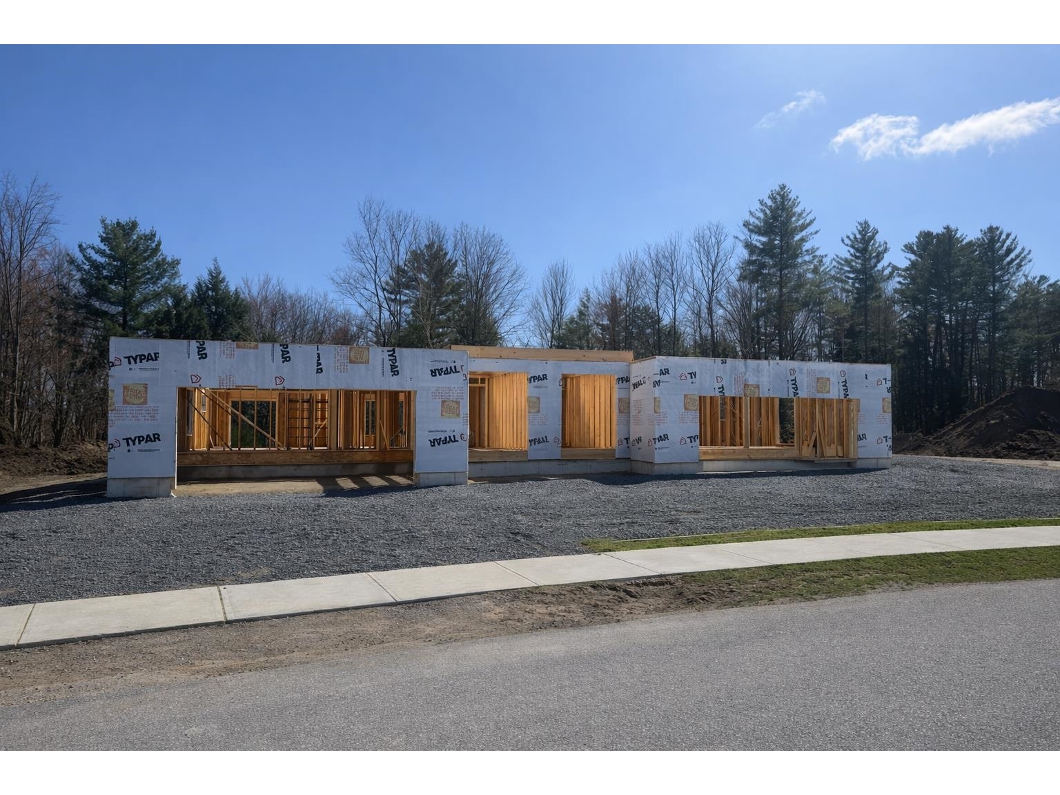 64 Greenbrook Circle, Milton