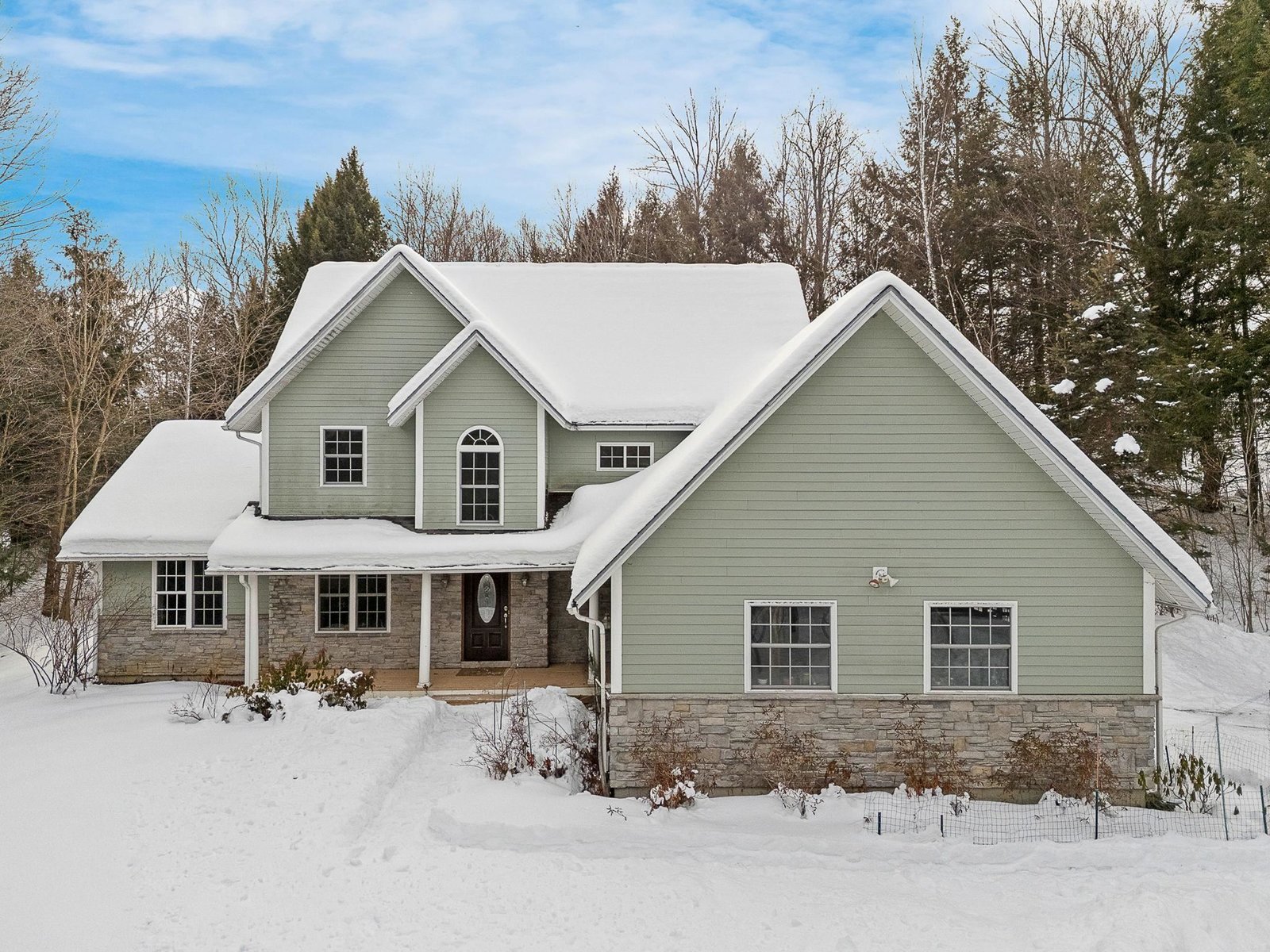 196 Countryside Road, Waterbury