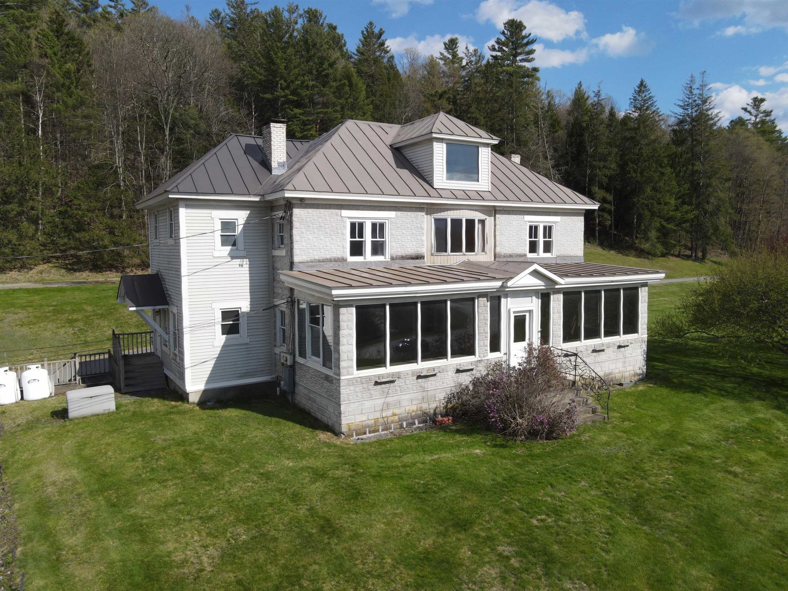 33 Sunset Hill Road, Randolph