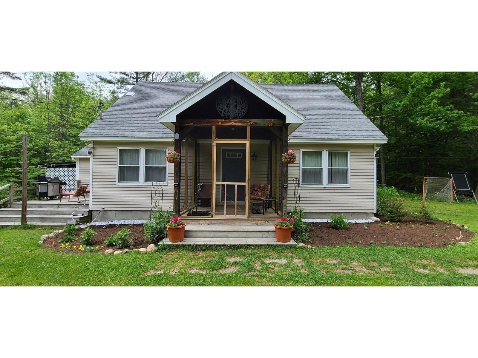 57 Oak Lane, Jamaica