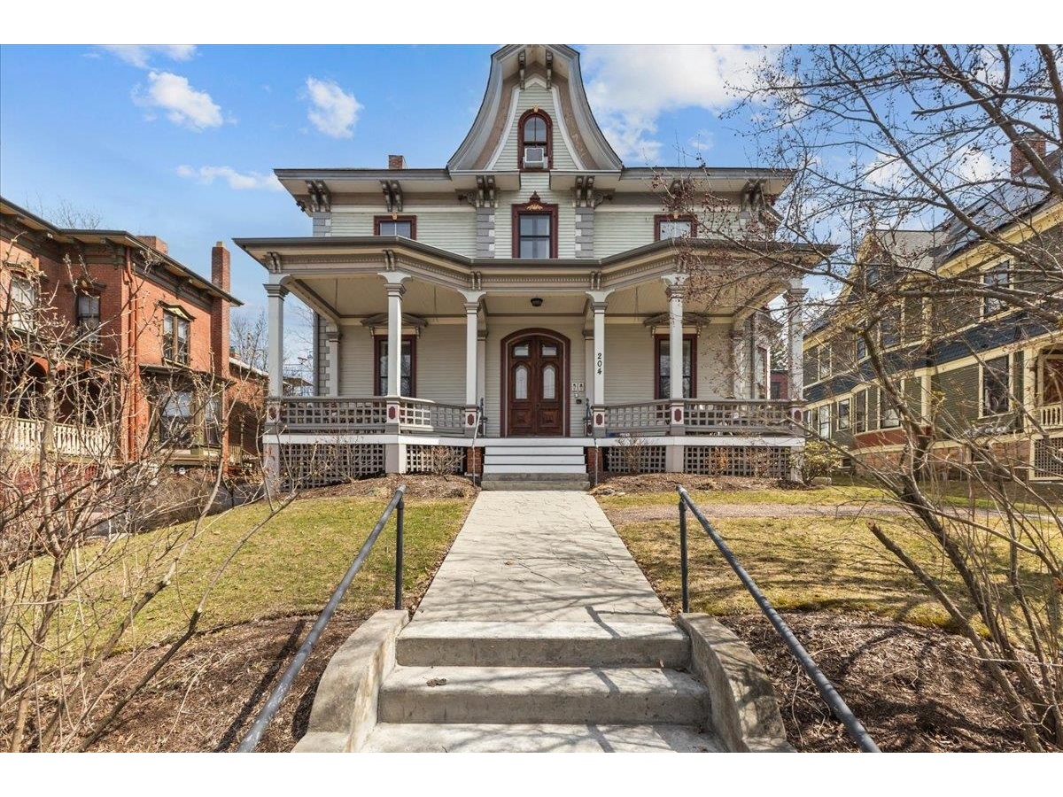 204 South Union Street, Burlington