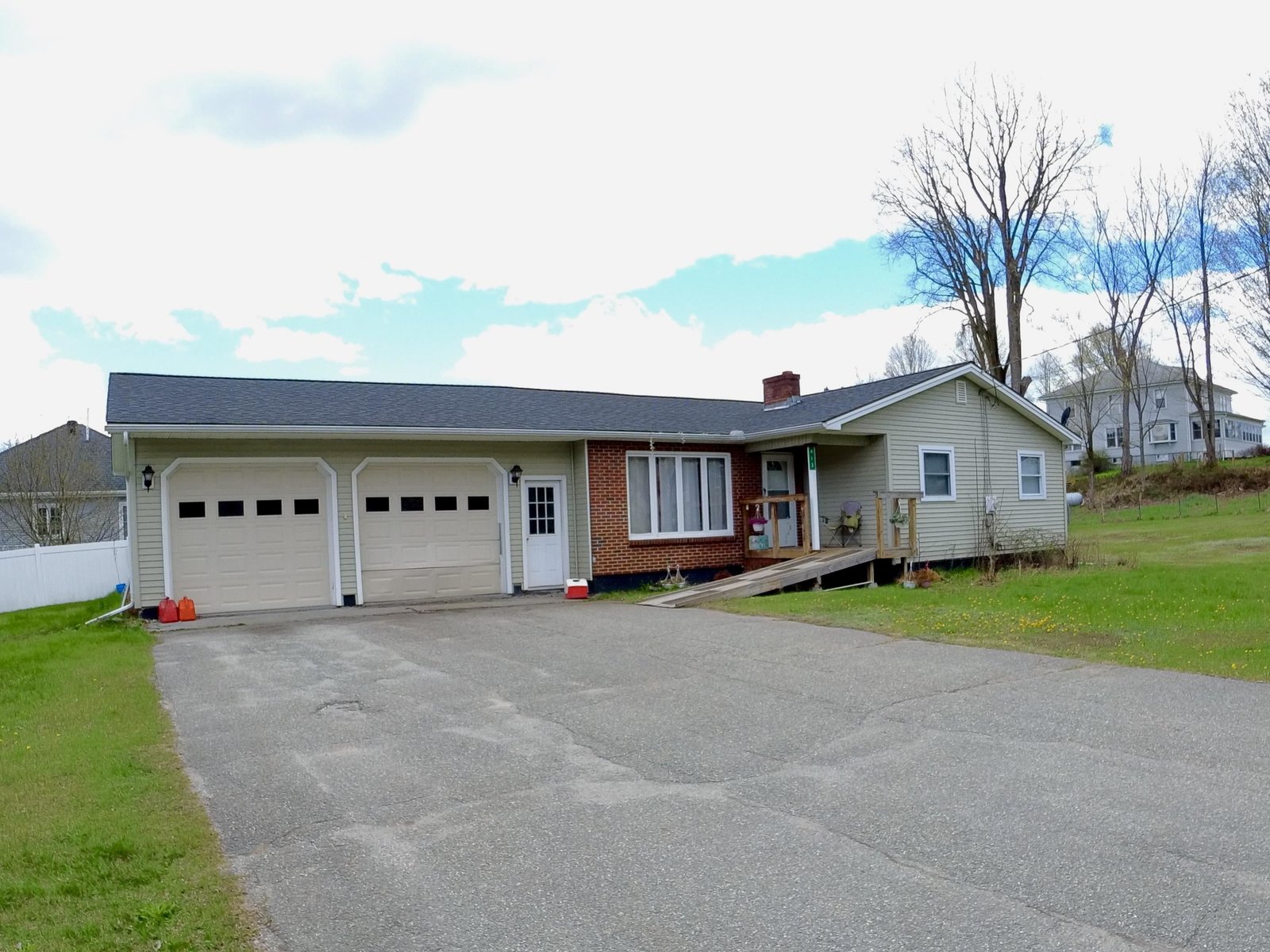 413 Elm Street, Derby