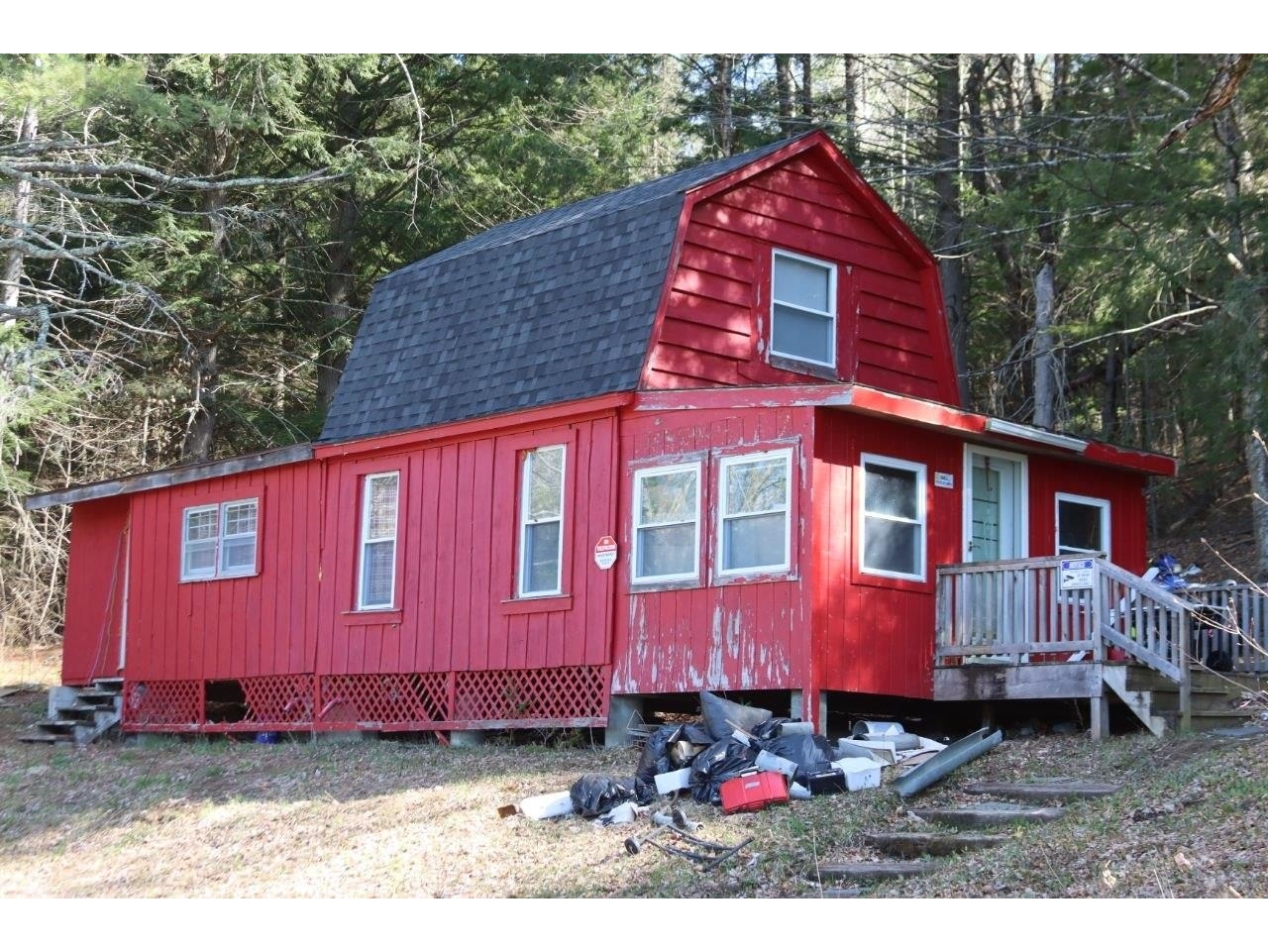 1594 White Road, Corinth