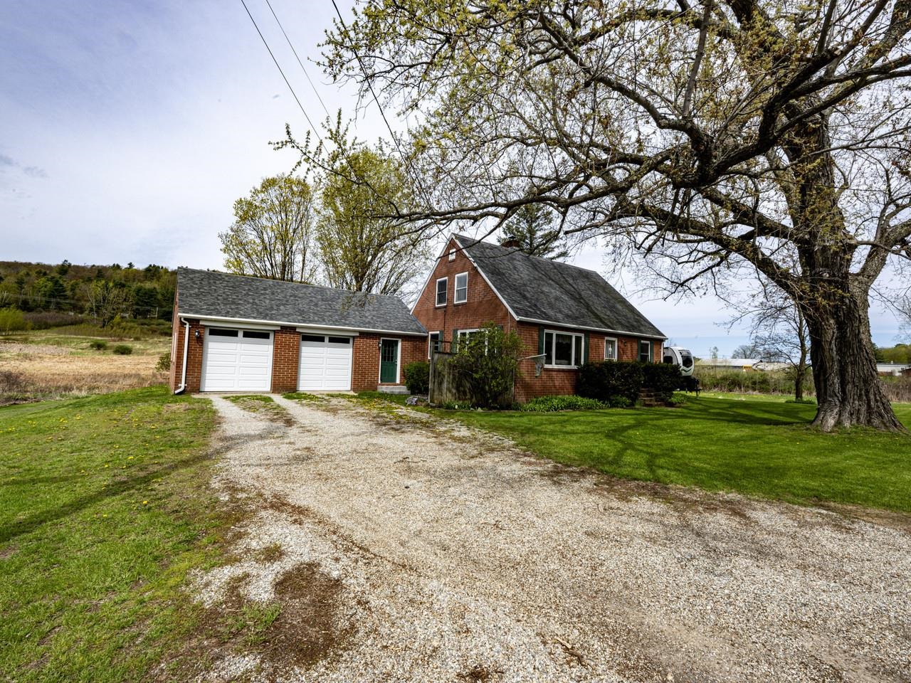 5506 St. George Road, Williston 5506 St. George Road, Williston