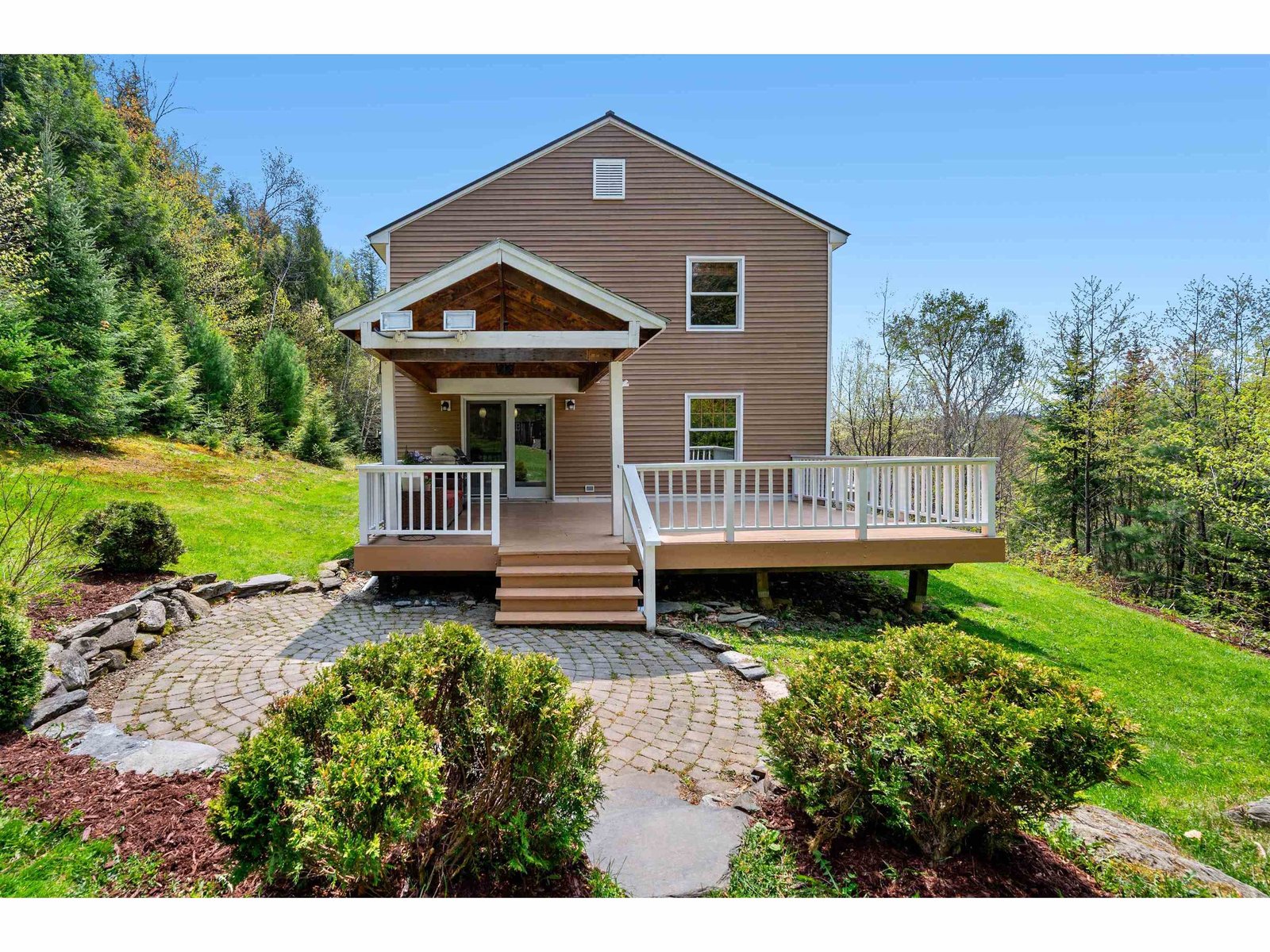 272 West Hill Road, Worcester