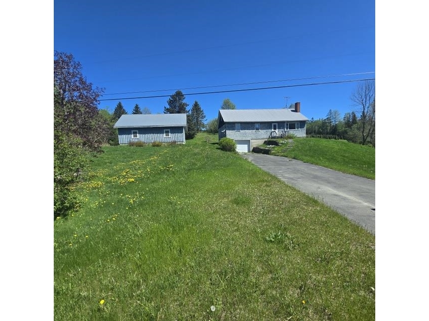 5042 South Wheelock Road, Wheelock