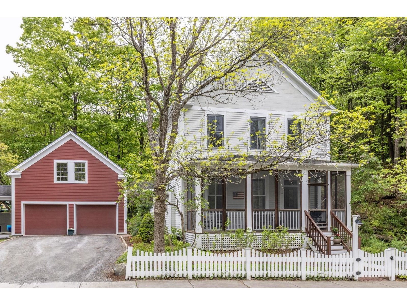 71 Palisades Street, Stowe