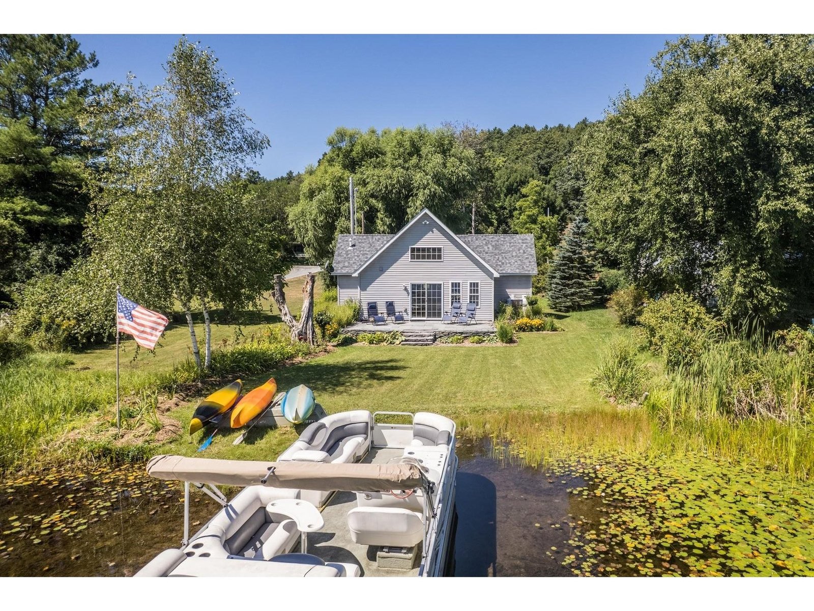 558 Burr Pond Road, Sudbury
