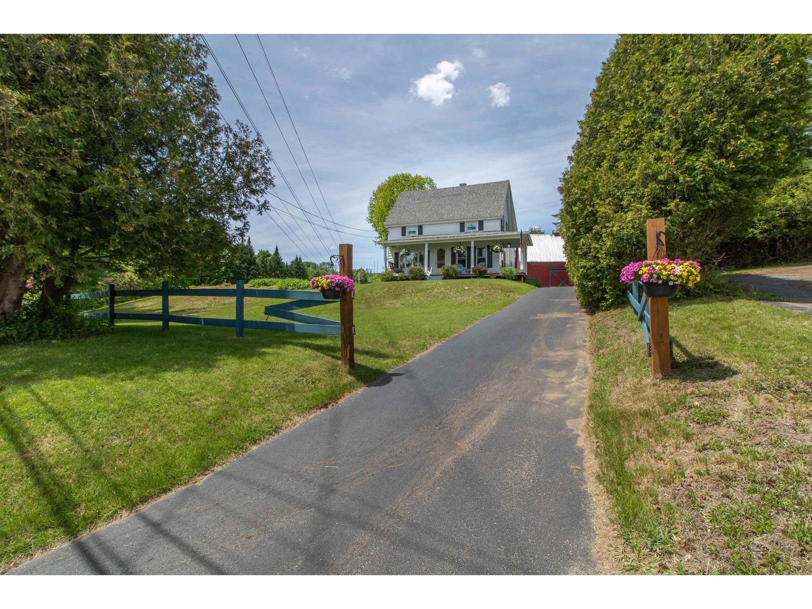 736 Pleasant Street, Newport City