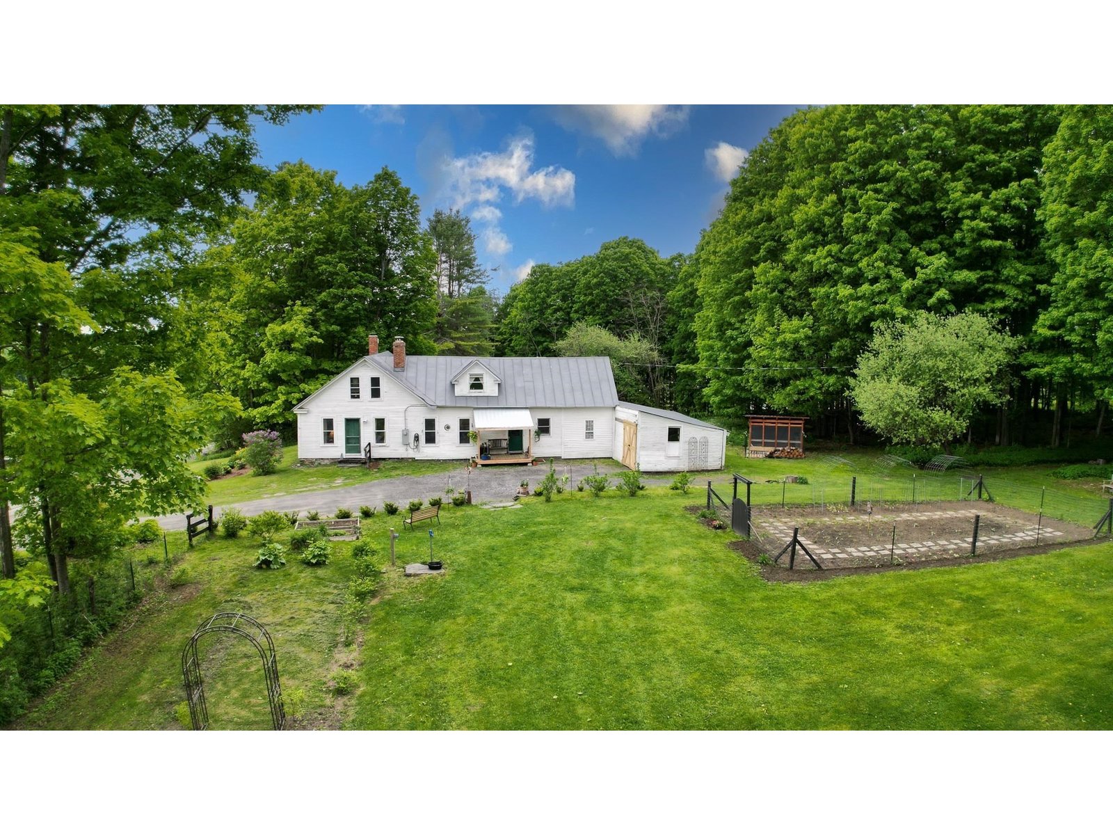 847 Morgan Mile Road, Brookfield
