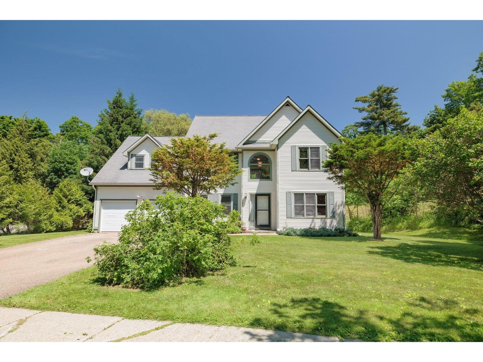 72 Morrill Drive, Burlington