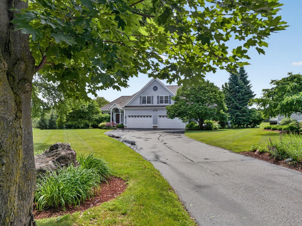 47 Economou Farm Road, South Burlington 47 Economou Farm Road, South Burlington