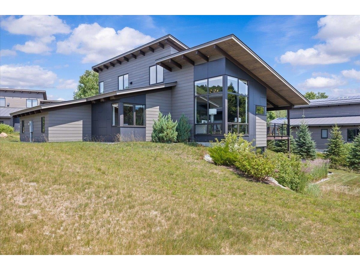 103 Wildewood Lane, Stowe