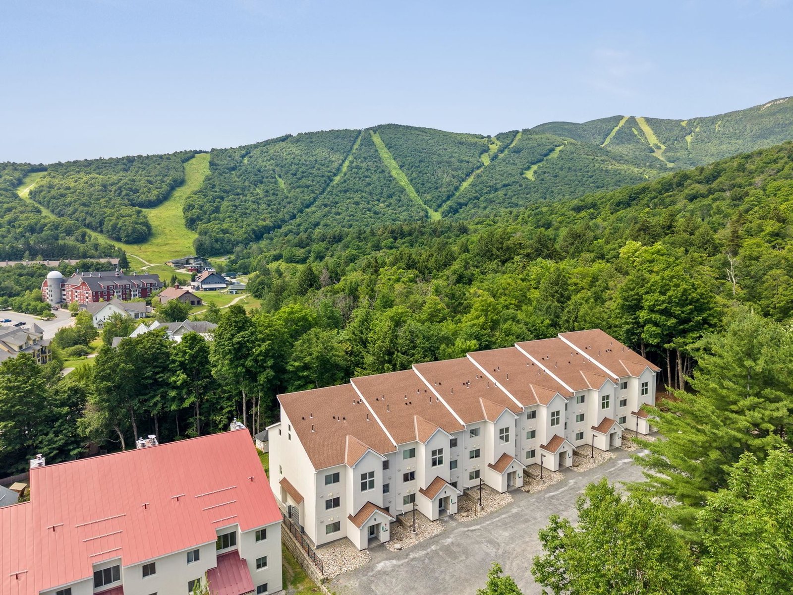 251 Mountainside Drive, Warren
