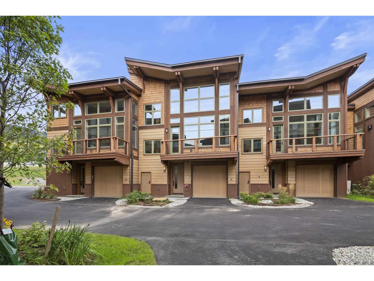 50B Sterling Lane, Unit 11