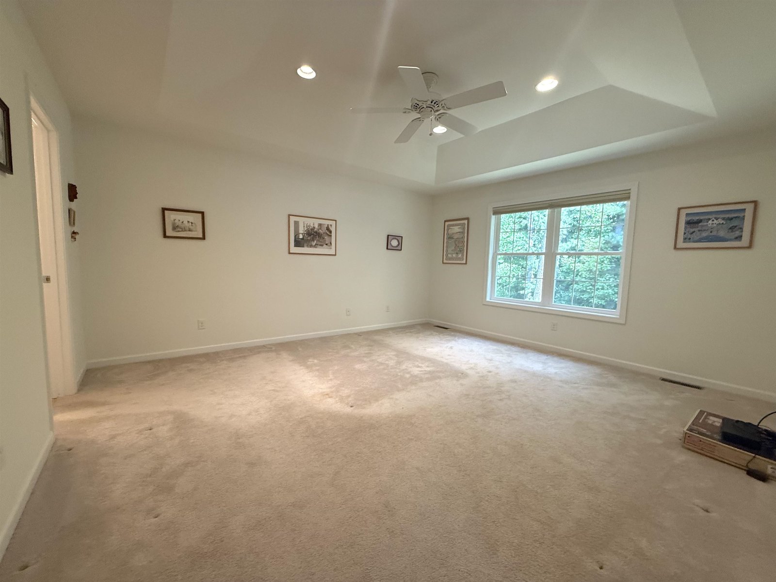 Primary bed with WIC and private bath