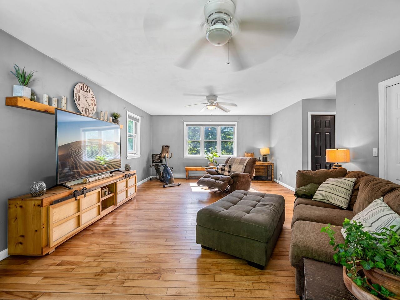 Living room view to the north