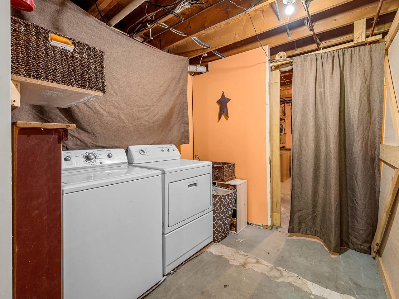 Basement laundry room