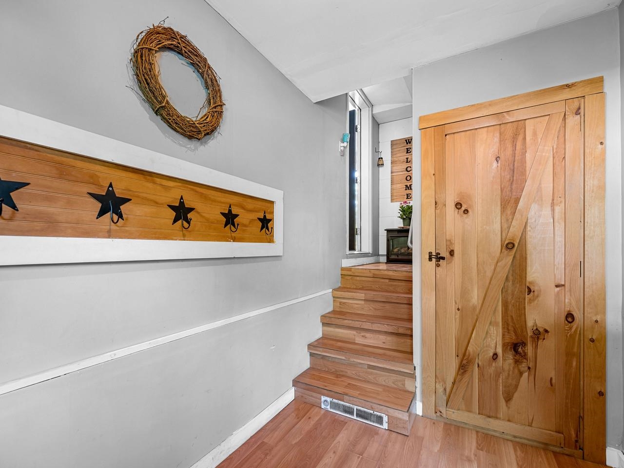 Direct entry garage to mudroom