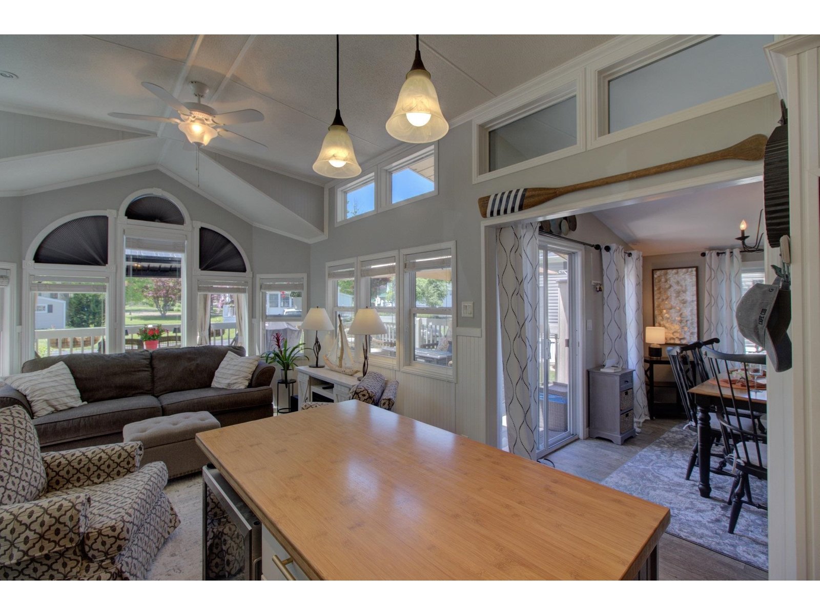 51 Island Circle