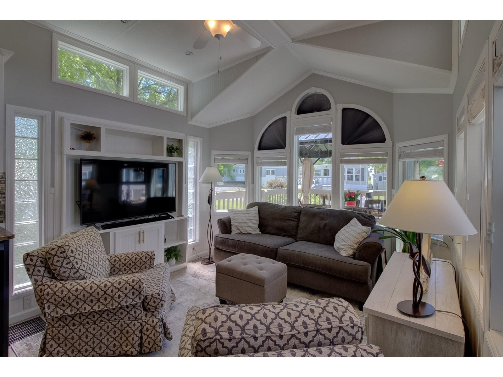 51 Island Circle