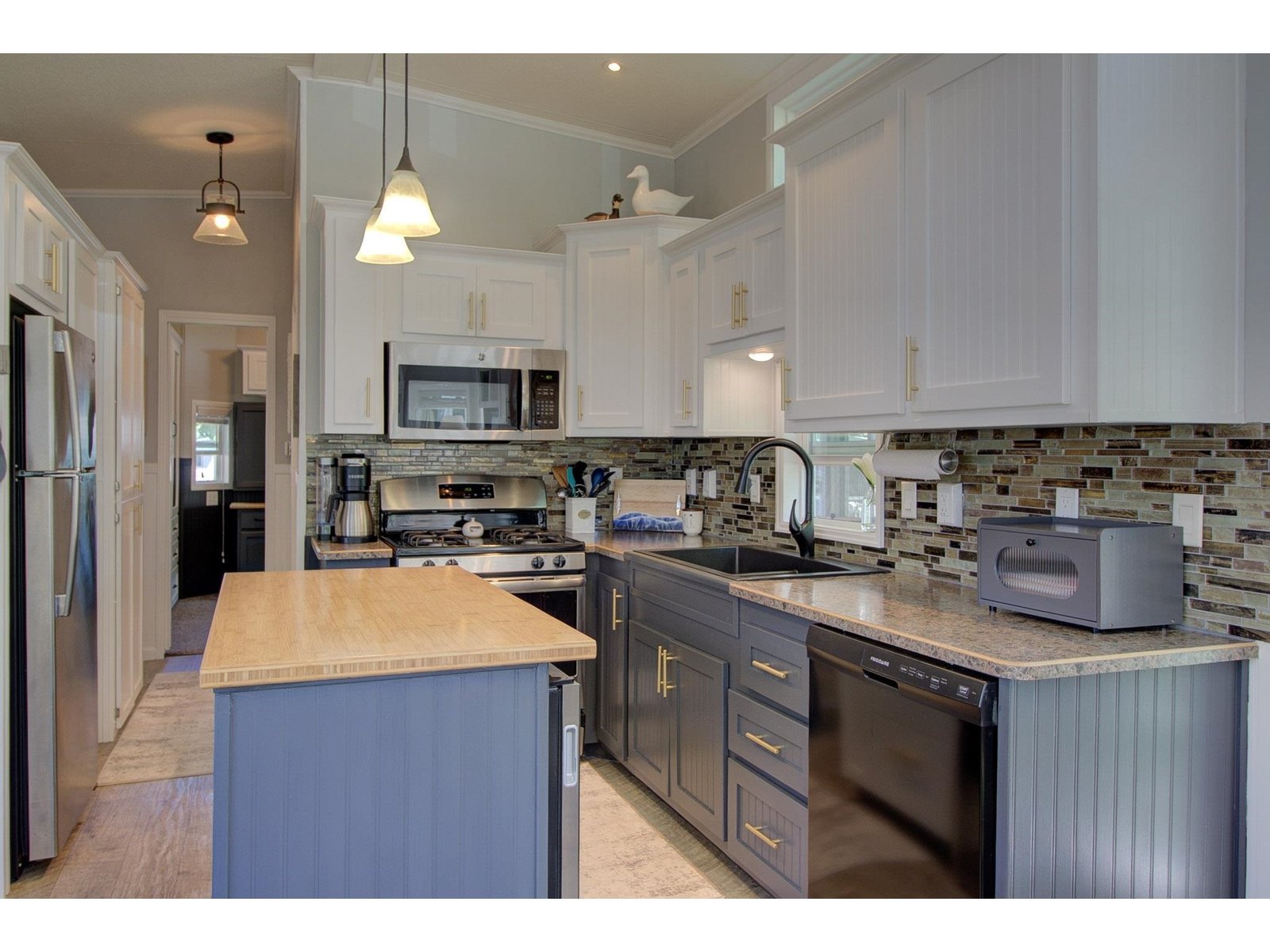 51 Island Circle