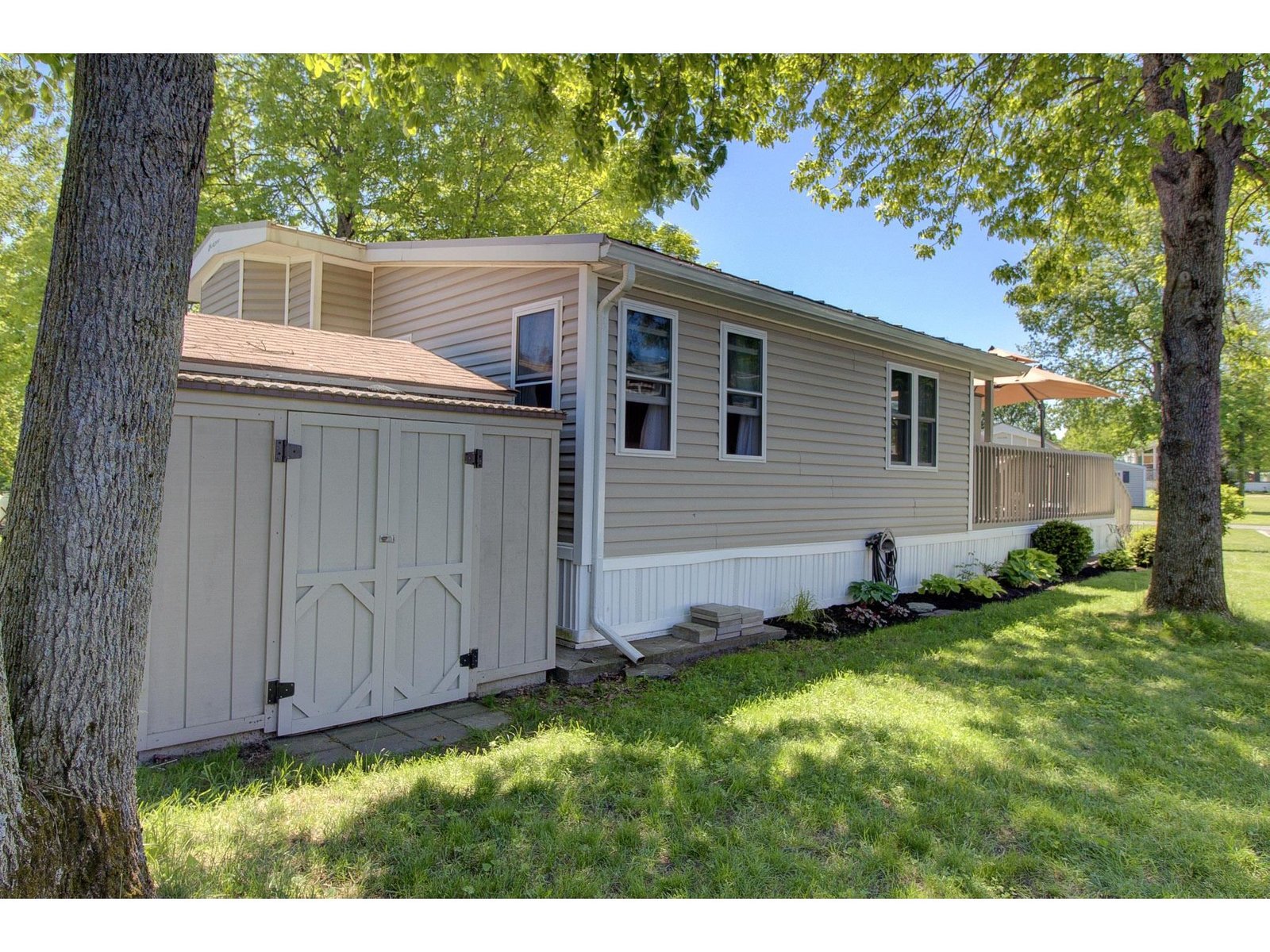 51 Island Circle