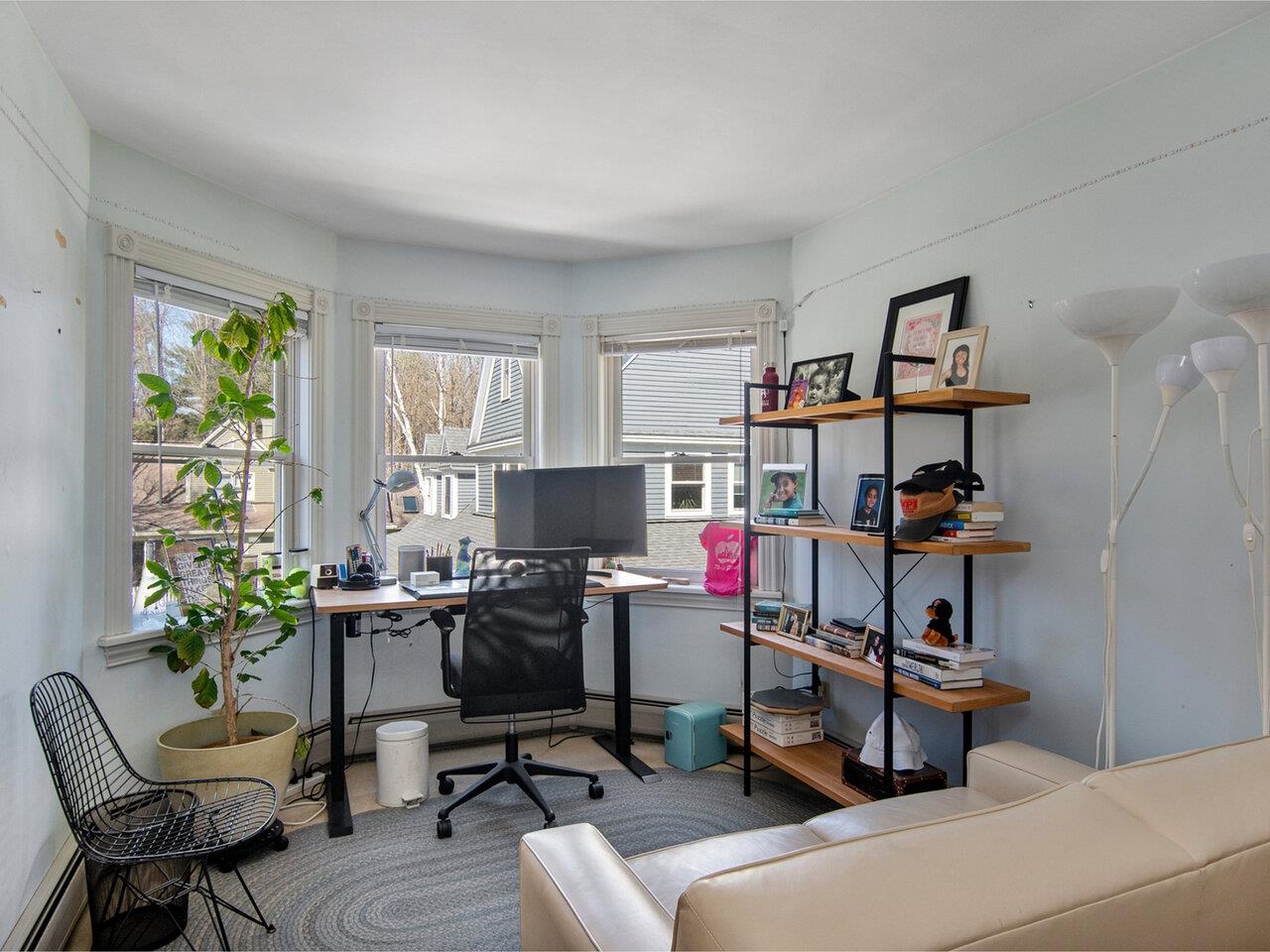 Upstairs bedroom study area