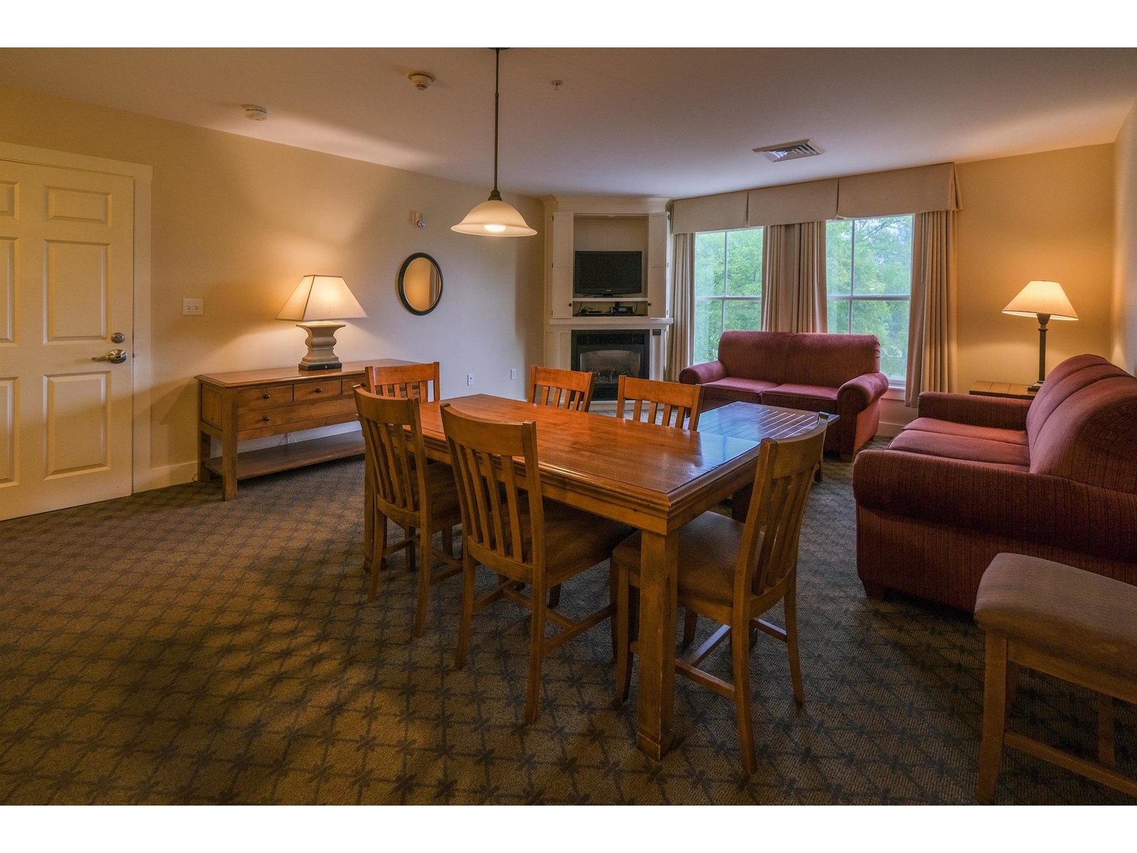 510/512 QIII Jackson Gore Adams House, Unit 510/512 QIII
