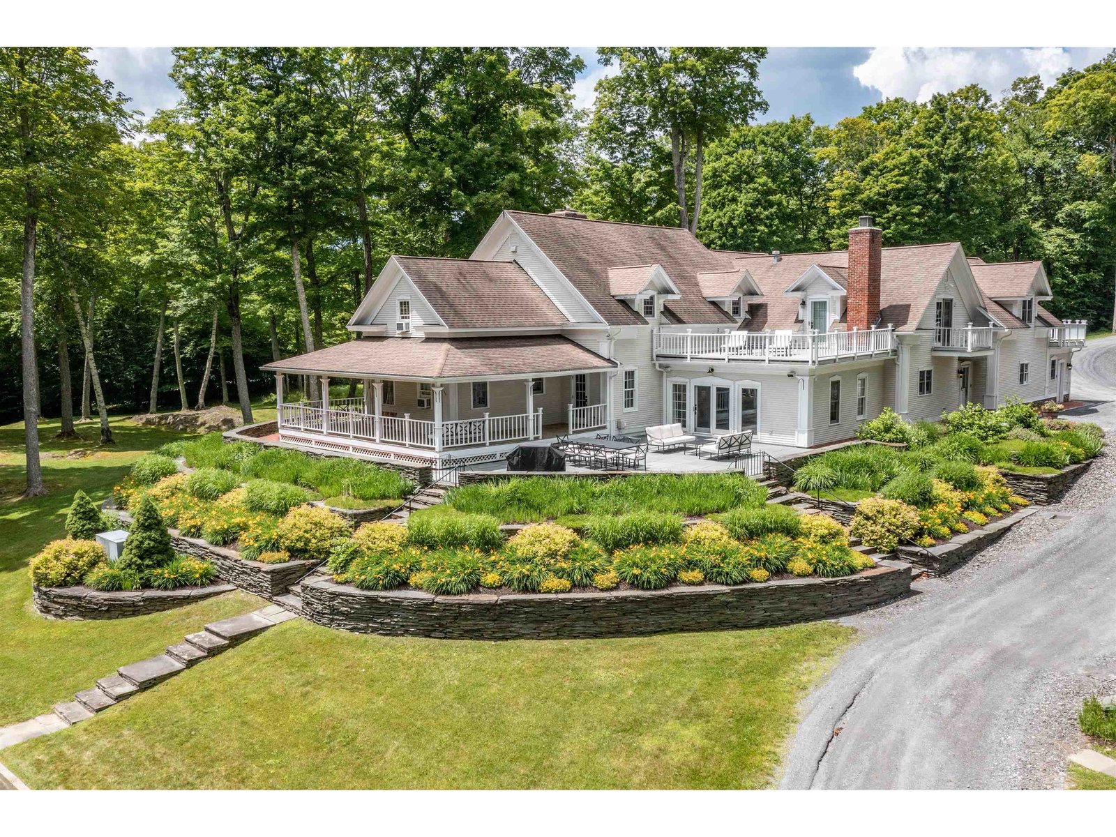 513 Hollow View Road