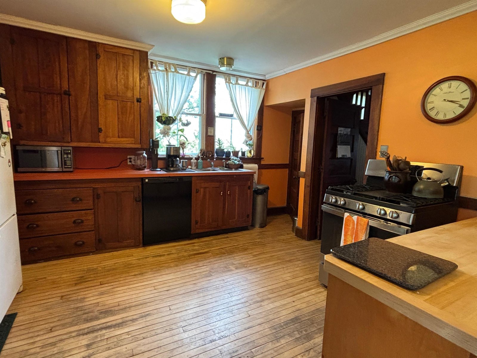 Large Kitchen
