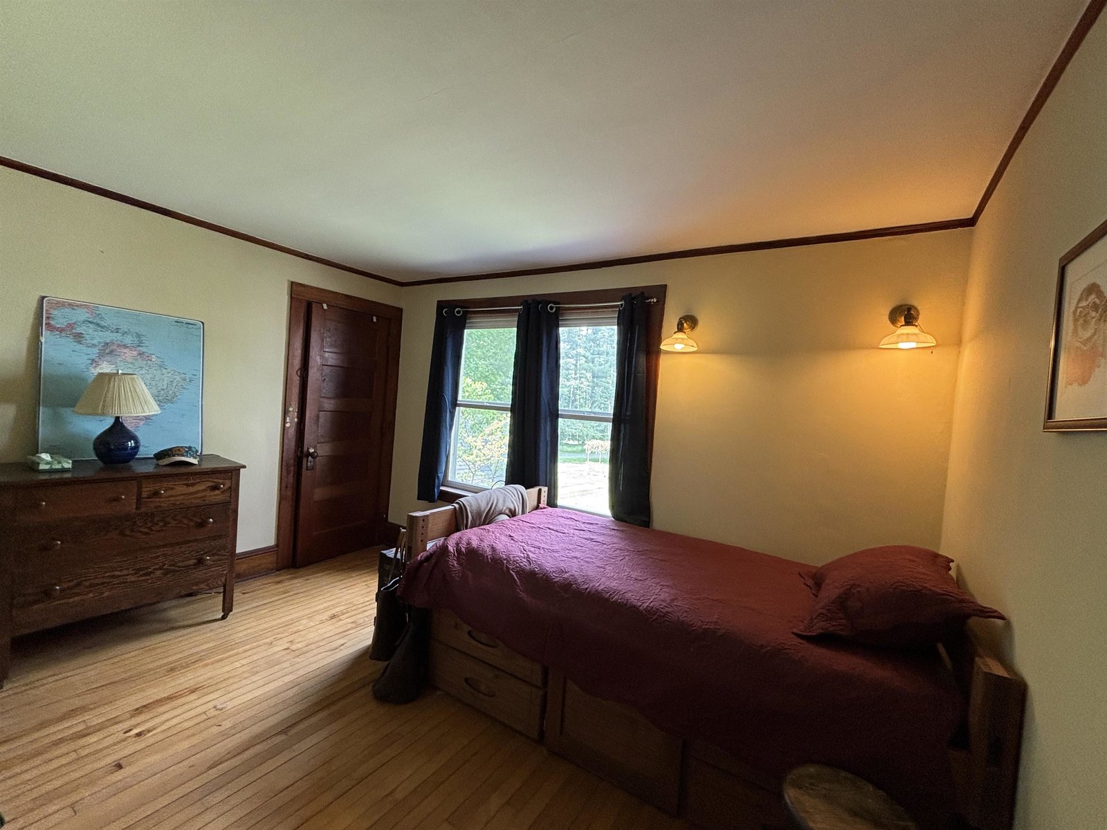 Bedroom with a suite feel