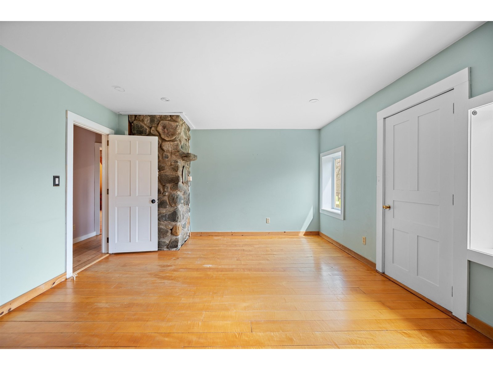 518 Hampshire Hill Road