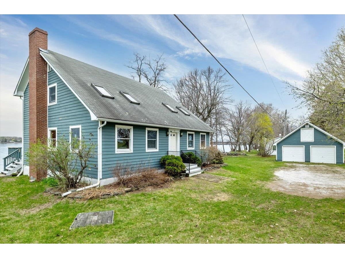 52 Lakewood Drive