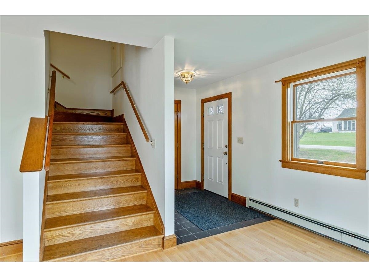 52 Lakewood Drive