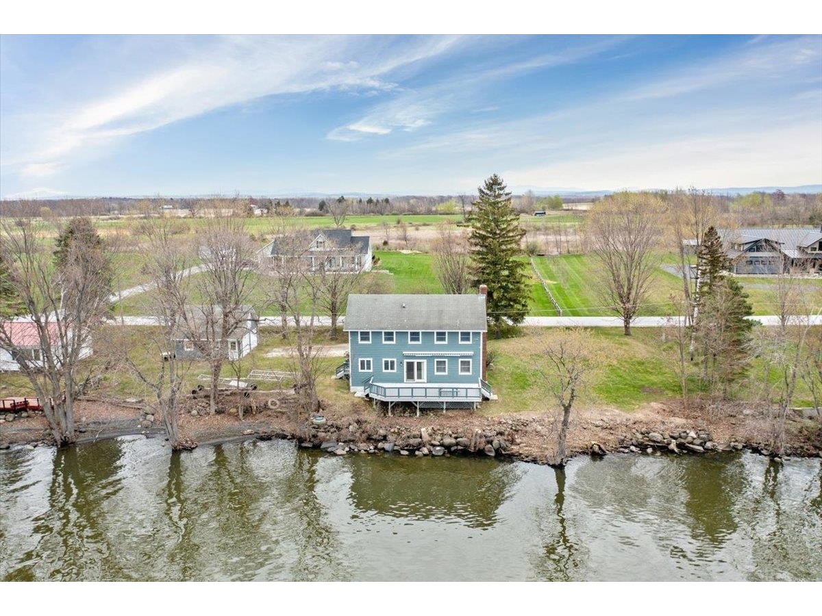52 Lakewood Drive